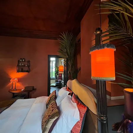 La Gloria No. 10 Bed & Breakfast